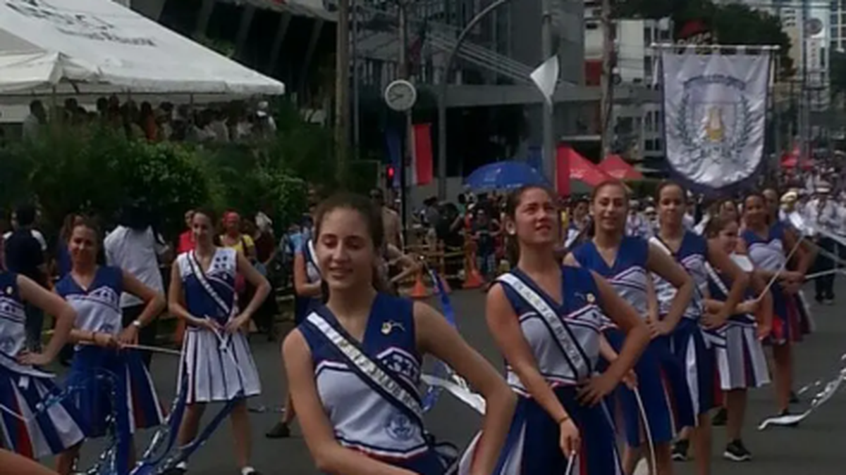 Cinta tricolor Cinta tricolor