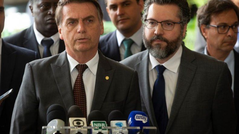 Bolsonaro nombra canciller al diplomático jefe del área de EEUU en Itamaraty