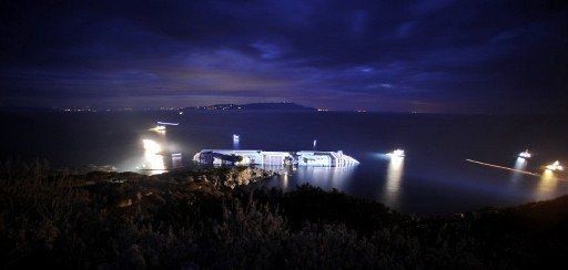 Argentina de 72 años nada 60 metros y se salva del naufragio