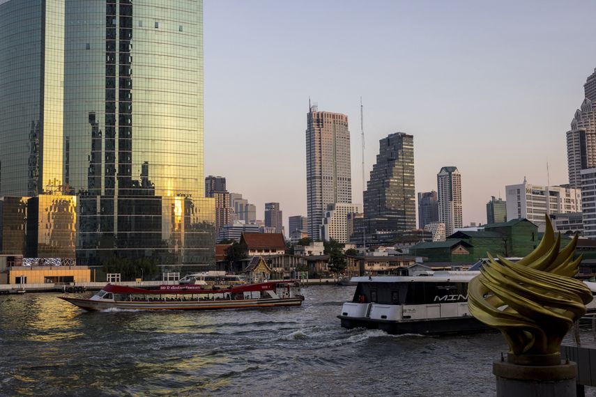 Tailandia reanudará turismo sin cuarentena el 1 de febrero