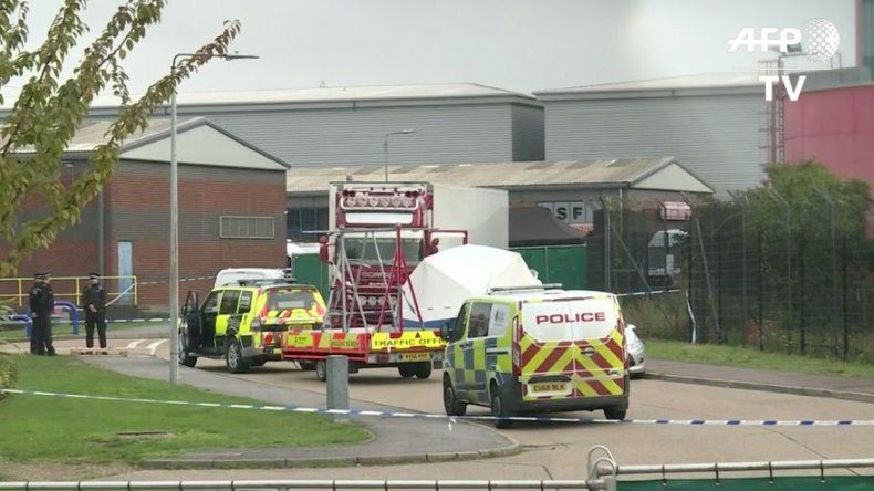 La policía halla 39 cadáveres en un camión en Inglaterra