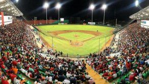 La Federación Panameña de Béisbol, informó que los boletos para la serie final del Béisbol Mayor 2022 tendrán un costo de 5.00 balboas.&nbsp;