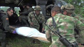 Acusan a FARC de ataque a helicóptero militar; 4 muertos