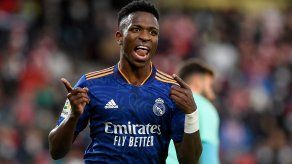 Vinicius Jr puso el brillo para Real Madrid ante Granada en LaLiga de España