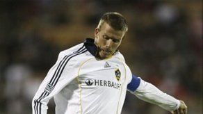 Capello dice que Owen y Beckham deben ganarse convocatoria