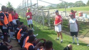 Alberto Blanco no viaja a Colombia junto a selección