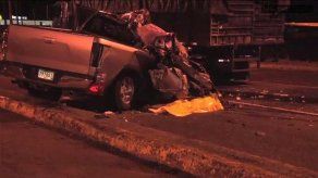 Accidente entre pick up y camión en David deja víctimas fatales