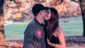 El delantero mexicano Chicharito Hernández se casó con Sarah Kohan