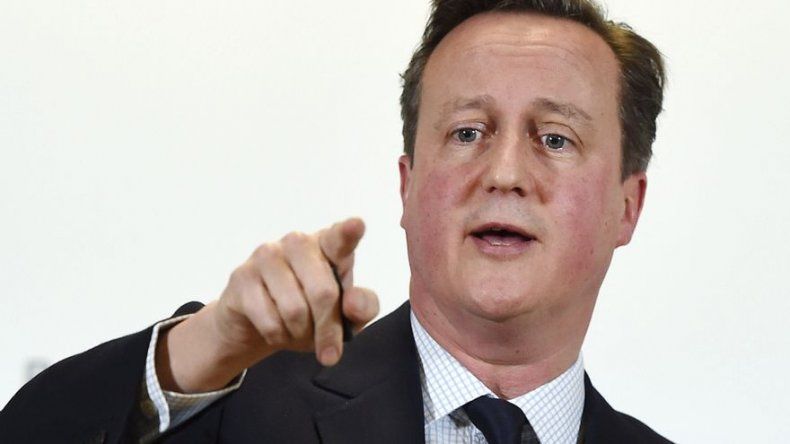Cameron dice que se deportará a inmigrantes musulmanas que no aprendan inglés
