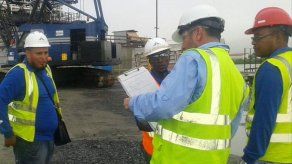 Mitradel detecta dos extranjeros laborando sin permiso de trabajo Mitradel detecta dos extranjeros laborando sin permiso de trabajo