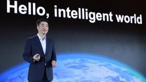 Reino Unido accede a que Huawei equipe su red móvil 5G