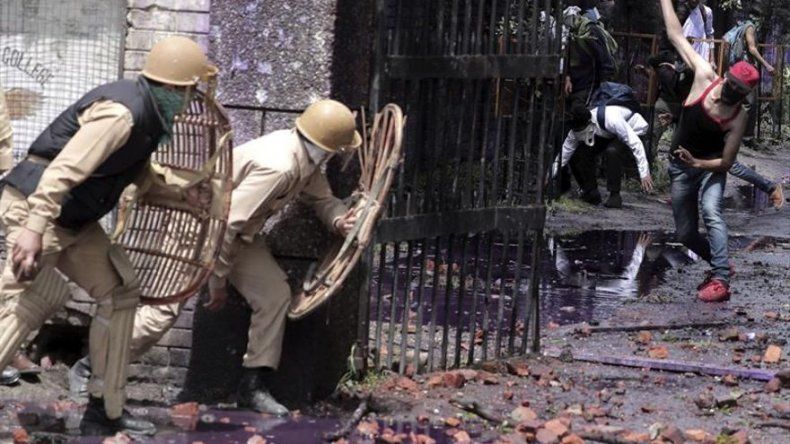 Al menos 24 policías mueren en emboscada maoísta en el este de la India
