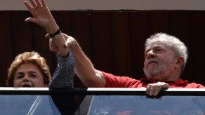 Lula dispuesto asumarse al gobierno de Roussseff con condiciones