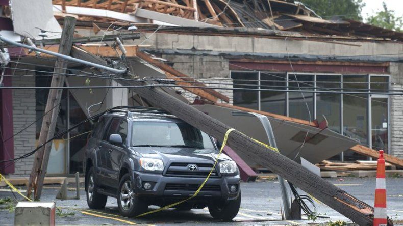 Tornado azota el oeste de Michigan; hay heridos