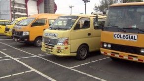 Continúa por segundo día la inspección a buses colegiales en la capital Continúa por segundo día la inspección a buses colegiales en la capital