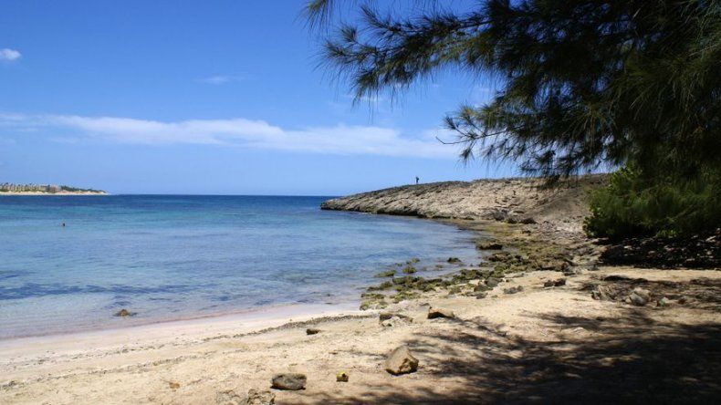 Isabela, meca del surf en Puerto Rico, celebra sus 280 años de historia
