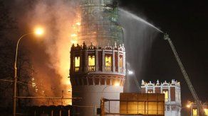 Incendio en campanario de famoso monasterio de Moscú