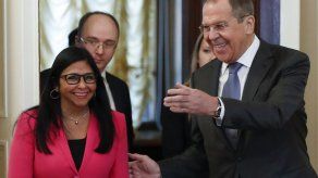 Vicepresidenta venezolana visita Moscú en busca de apoyo