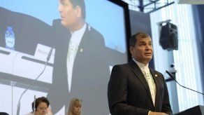Correa pide que cesen las sanciones de EEUU contra Venezuela