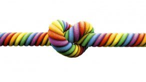 Reverendo en NY prohíbe los matrimonios gay en su diócesis