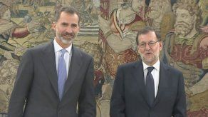 Rajoy asume encargo del rey para buscar presidencia del gobierno español