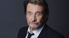 Hallyday no legó nada a sus hijos biológicos porque ya les donó en vida