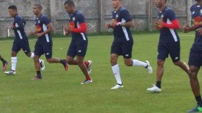 Panamá entrena en San Salvador con casi todo el plantel