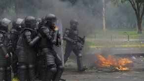 Nuevos choques con manifestantes en Ecuador y el presidente habla de intento golpista