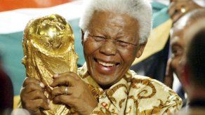 La FIFA homenajeará a Mandela en cada partido del Mundial de Clubes
