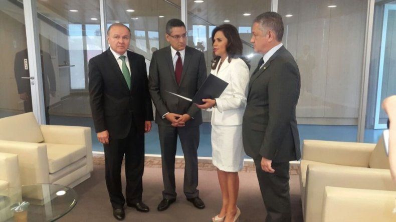 Parlatino entrega resolución de apoyo al presidente de GESE tras caso Waked