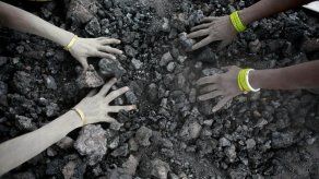 Sube la producción de carbón en China