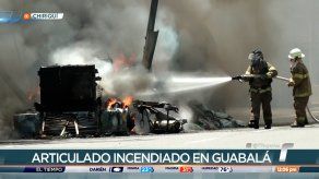 Camión se incendia cerca del puesto de control de Guabalá