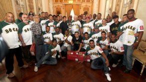 Presidente Martinelli anuncia construcción de estadio en Bocas