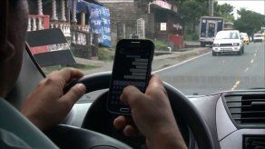Sugieren endurecer sanciones por uso de celular al volante Sugieren endurecer sanciones por uso de celular al volante