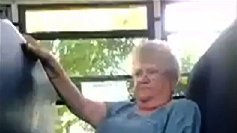 Video de humillación a trabajadora escolar suscita indignación
