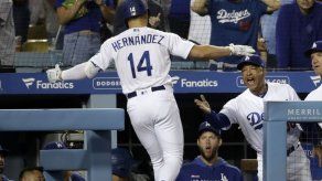 Dodgers ganan a Diamondbacks con 5to boletos seguidos en 9no