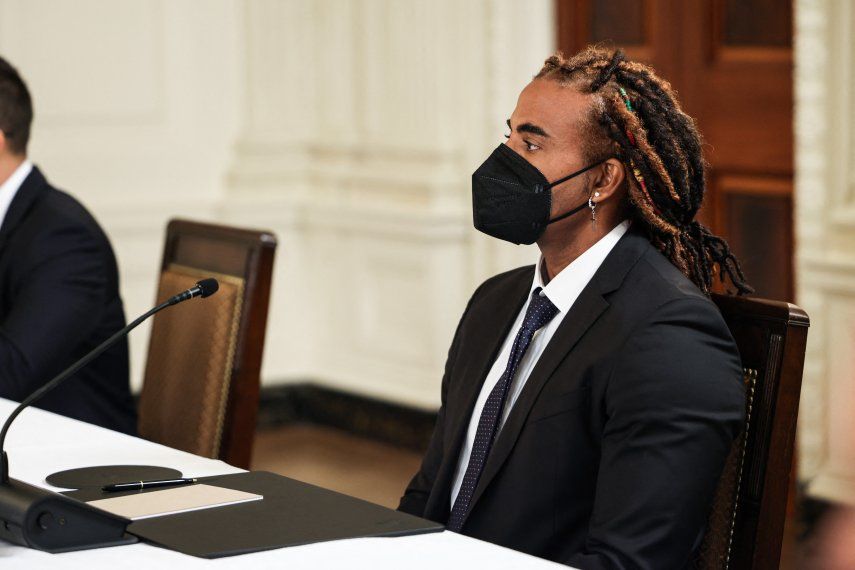 Yotuel Romero Se Postula Como El Primer James Bond Negro Tras Ser Acusado De Espiar Para