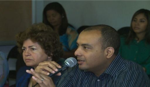 Docentes expresan preocupación por decretos del Meduca durante diálogo