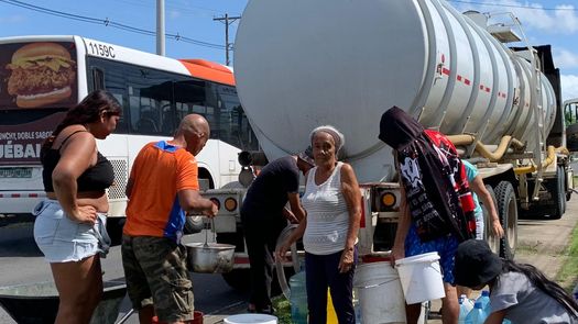 IDAAN ofrece suministro de agua potable mediante carros cisterna en Tocumen.