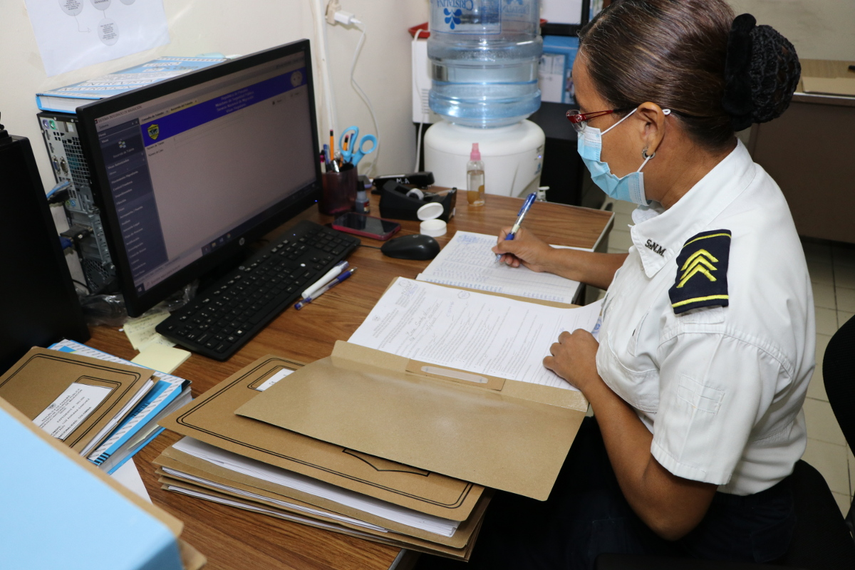 Migración reporta problemas en el sistema de proceso migratorio