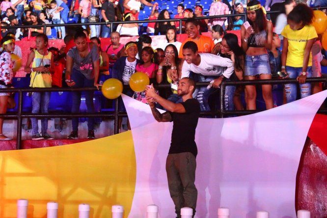 Competidores listos para final electrizante de Calle 7