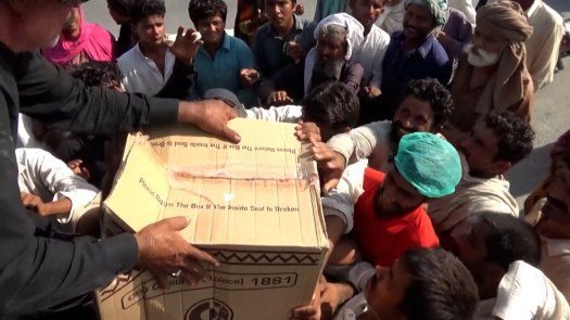 Un tercio de Pakistán está bajo el agua, con más de mil muertos
