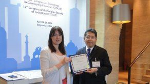 Científico panameño recibió en Serbia el premio de Investigador Internacional Novel 2018