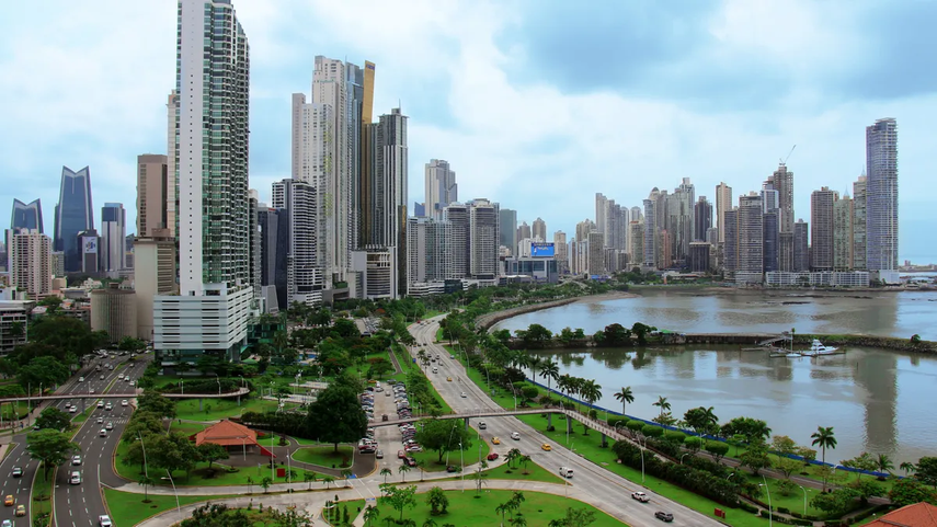 Panamá fue excluida de la lista de paraísos fiscales de España