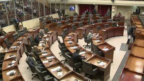 Proyecto que otorga bono extraordinario a jubilados pasa a tercer debate