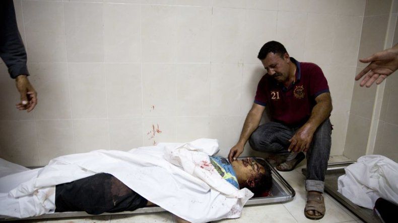Fuerzas israelíes matan a 2 palestinos en choques