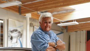 Jay Leno lleva  su pasión por los autos a la TV