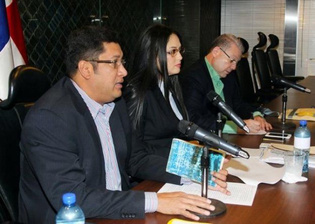 Instalan mesa para debatir Crisol de Razas