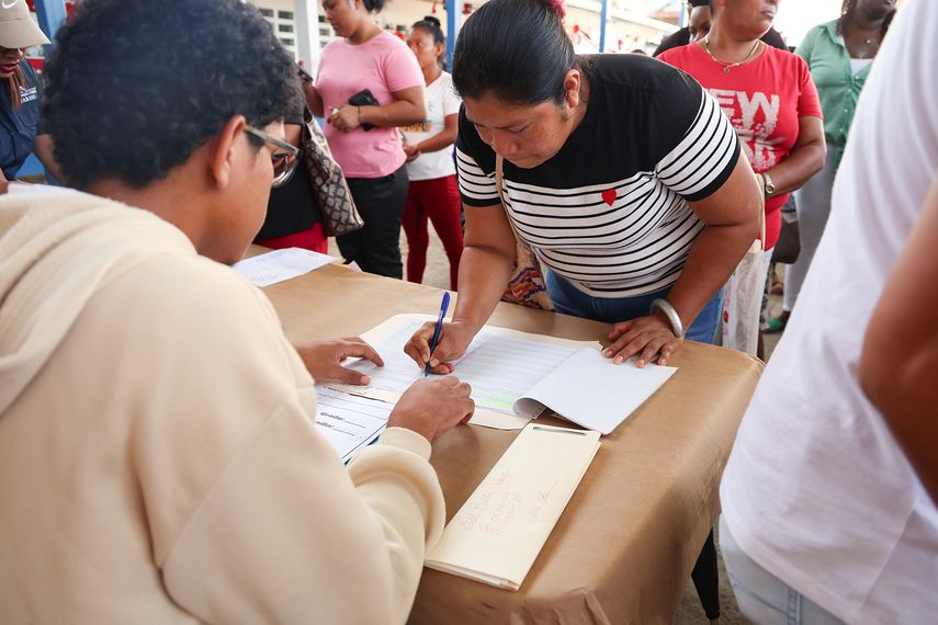 IFARHU hace llamada a acudientes para entregar documentos.
