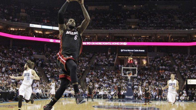 Barrida de Heat, resurgir de Spurs, peligran los Pacers